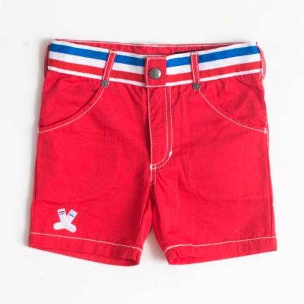 Ugly Children.  rød tennisshorts baby
