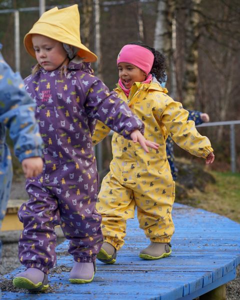 Kattnakken , Hel&aring;rs regndress Hagl bananskum